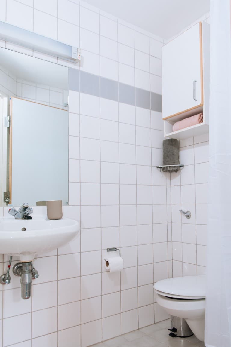 Classic Ensuite - 8