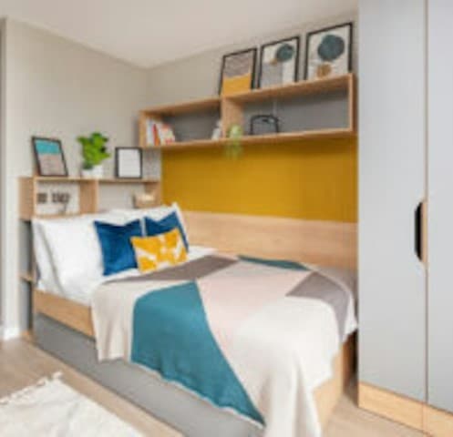 Studio Silver - 1