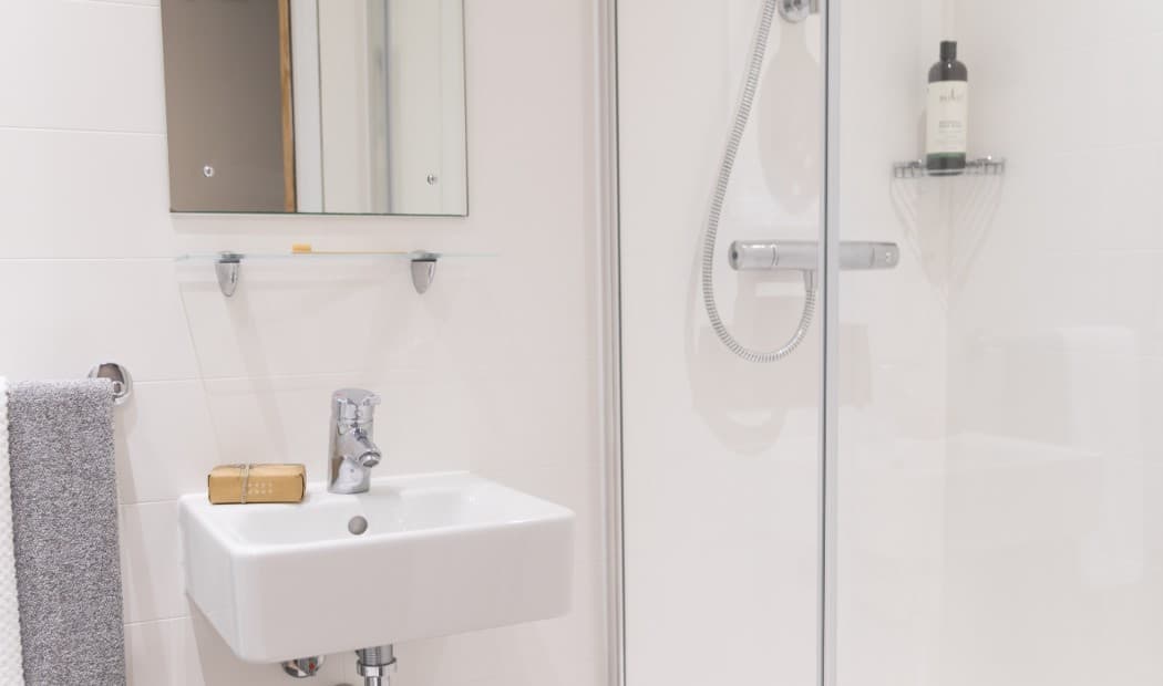 Classic En-Suite - 4