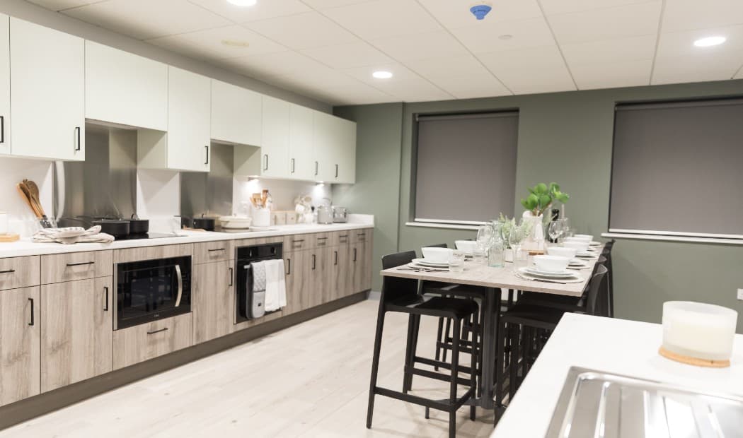 Large En-Suite - 2
