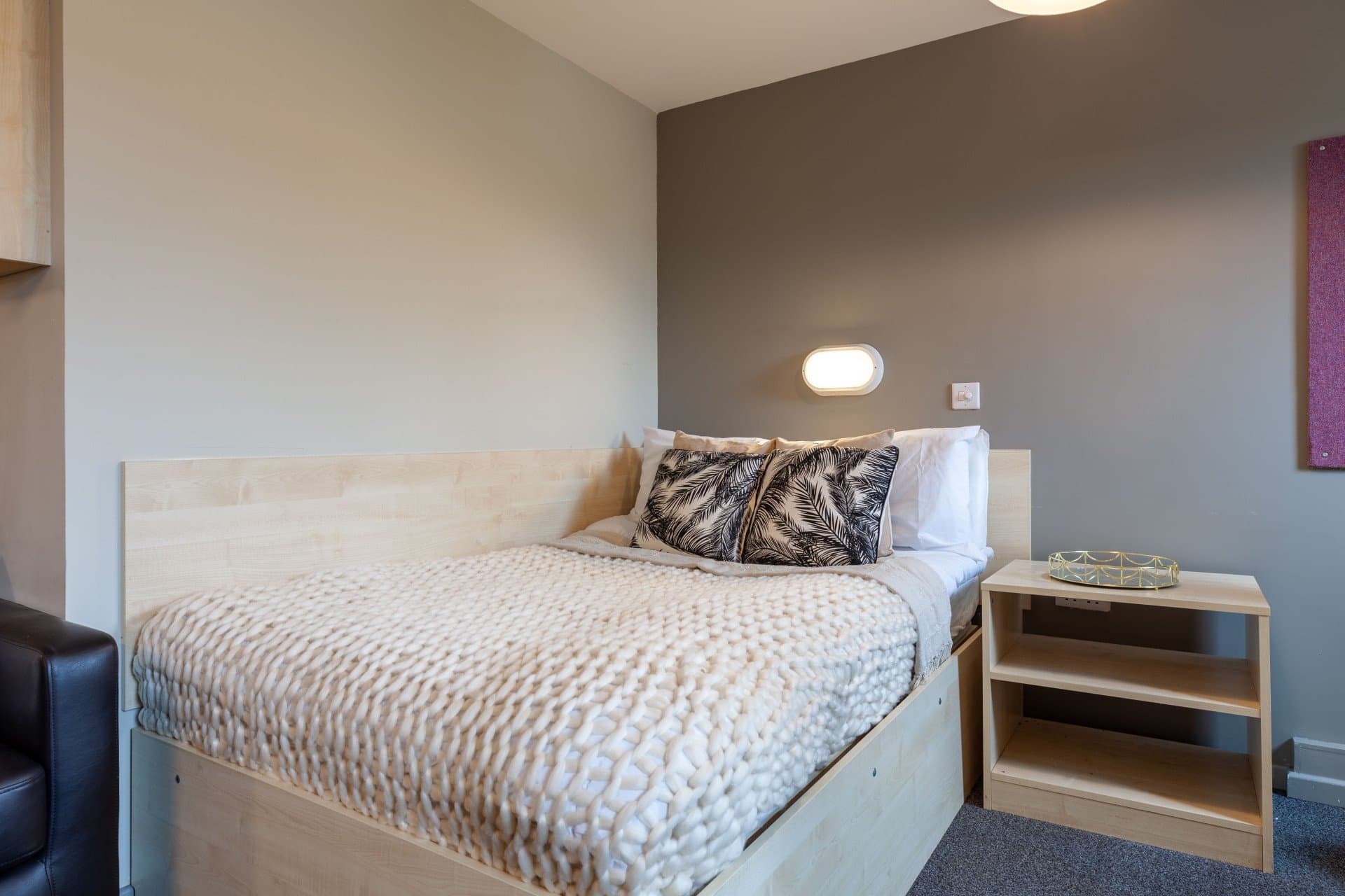 Classic En-Suite Plus - 1