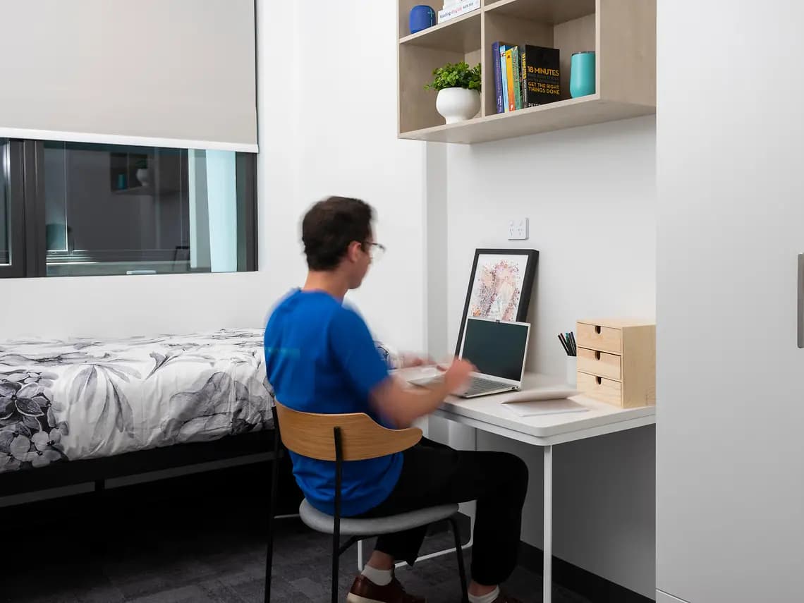 2 Bed Shared Apartment - 3