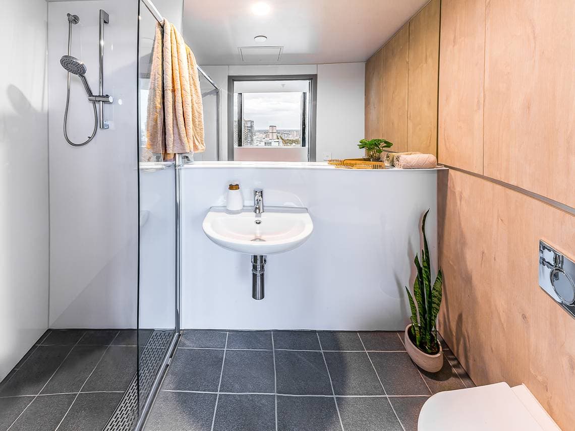 5 Bed En-Suite - 3