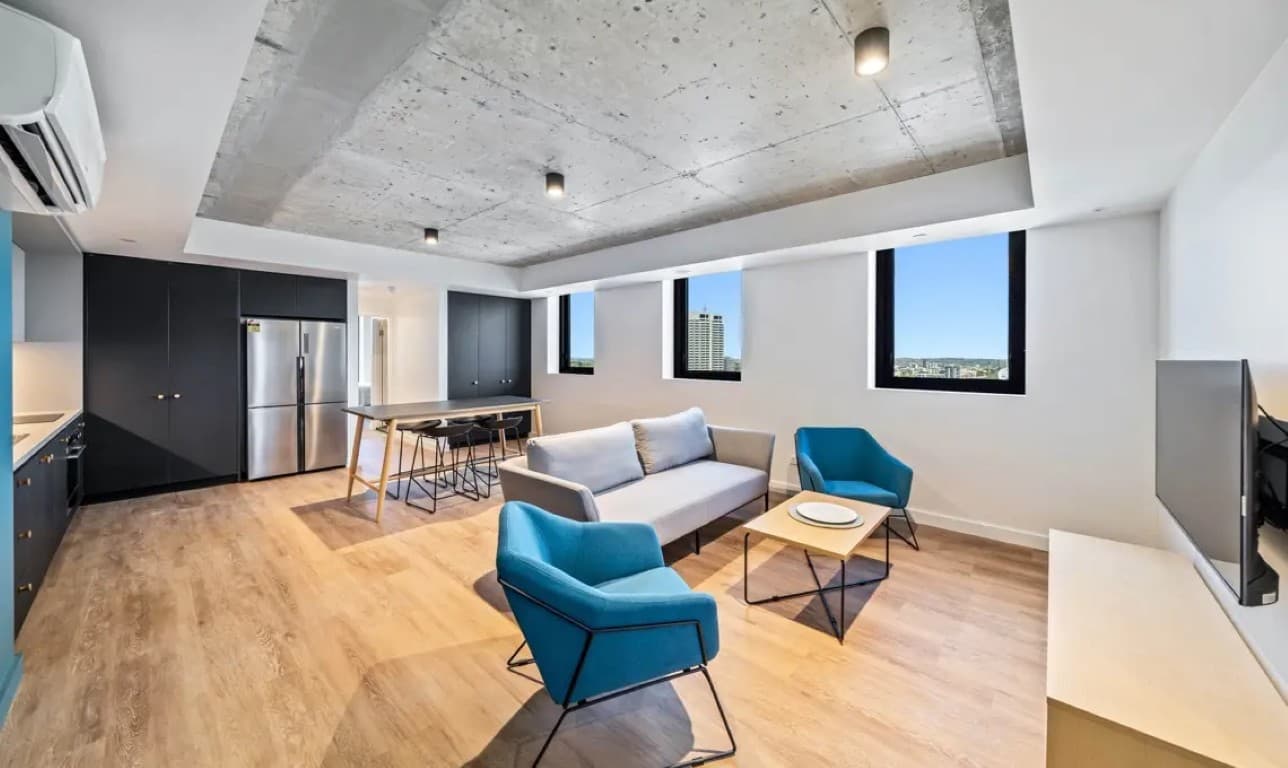 Panoramic Four Bed Ensuite - 5