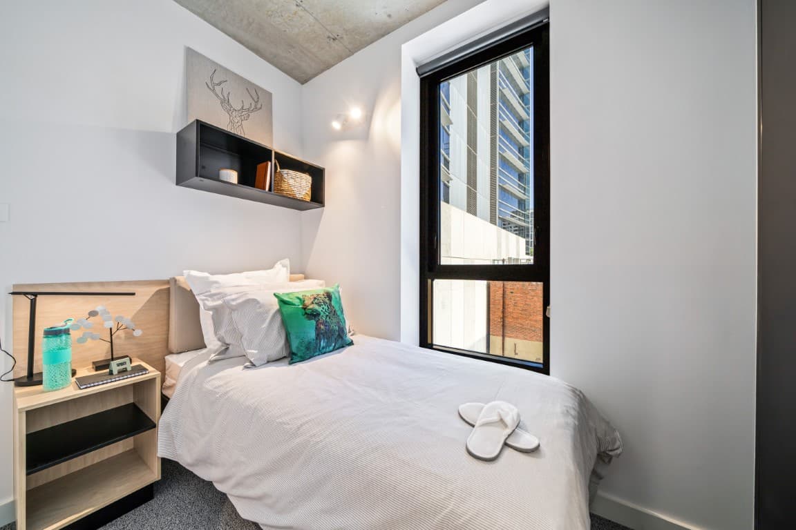 Cosy Two Bedroom Apartment - 1