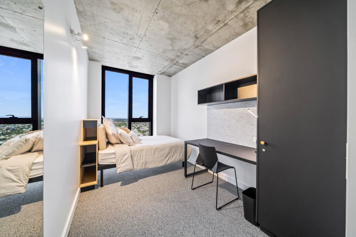 Four Bed Apartment - 13