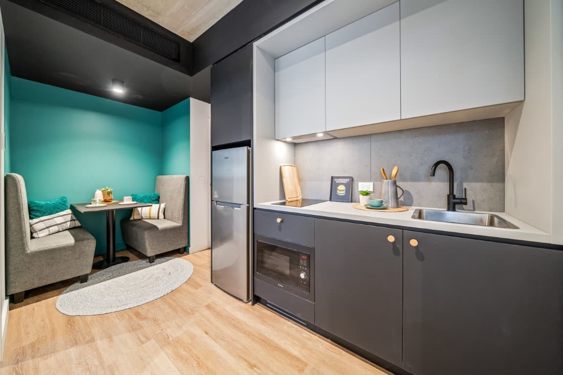 Panoramic Cosy Two Bedroom Apartment - 7