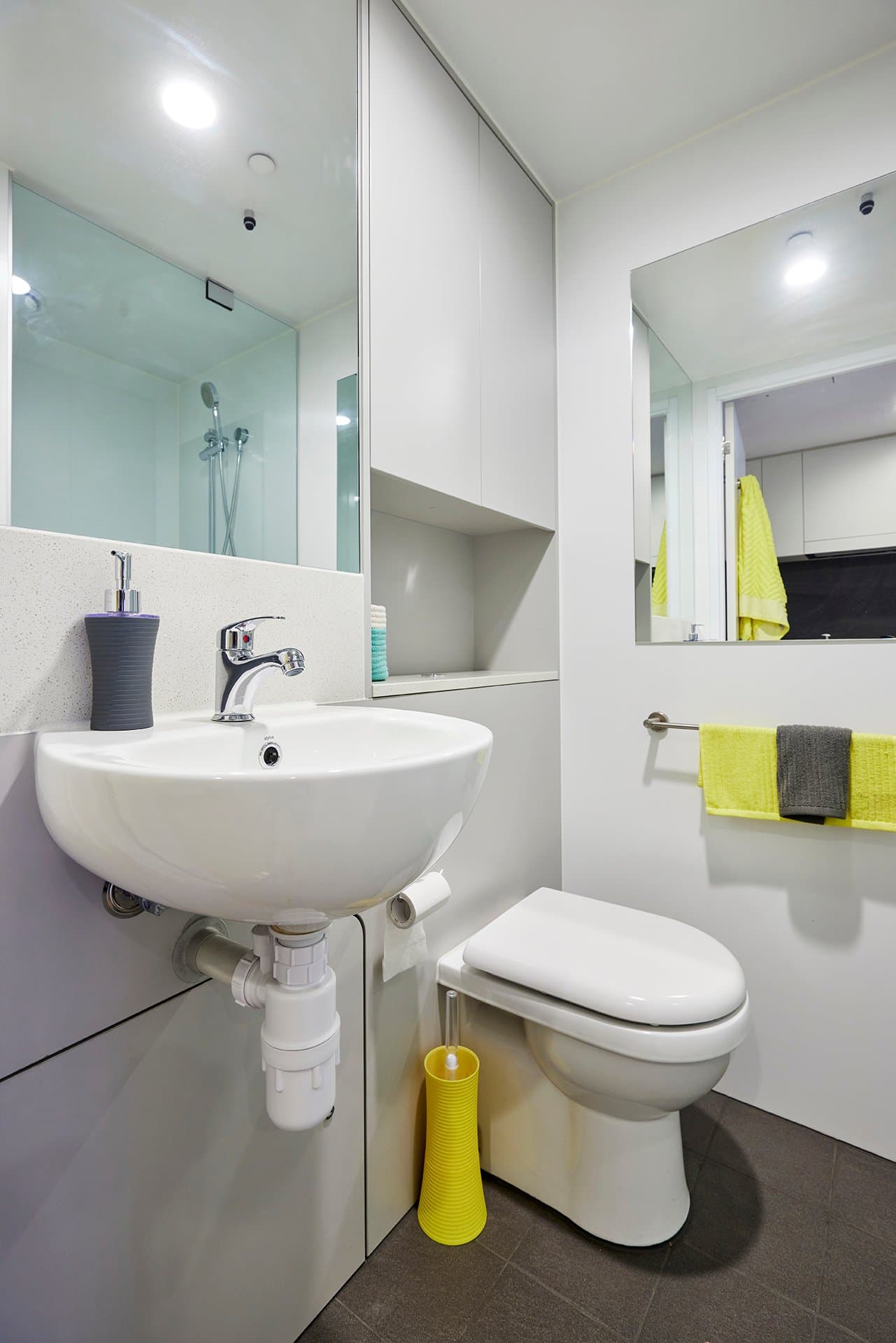 Ultra Twin King Single Bed Apartment - 5