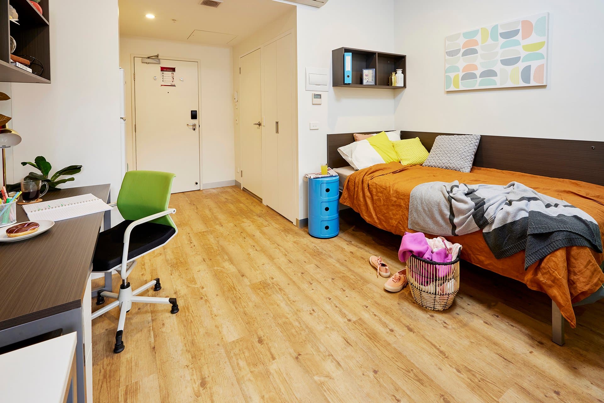 Ultra Twin King Single Bed Apartment - 2