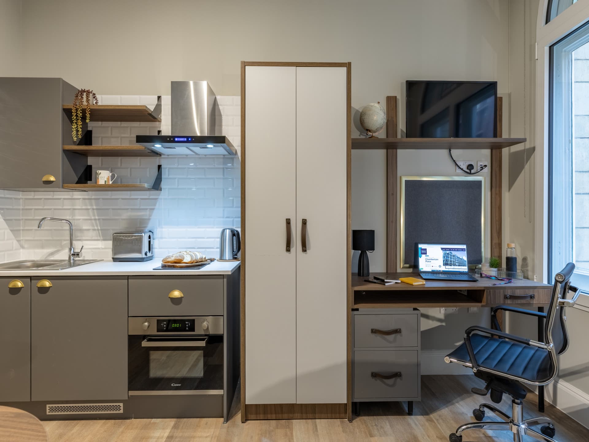 Silver Studio - 7