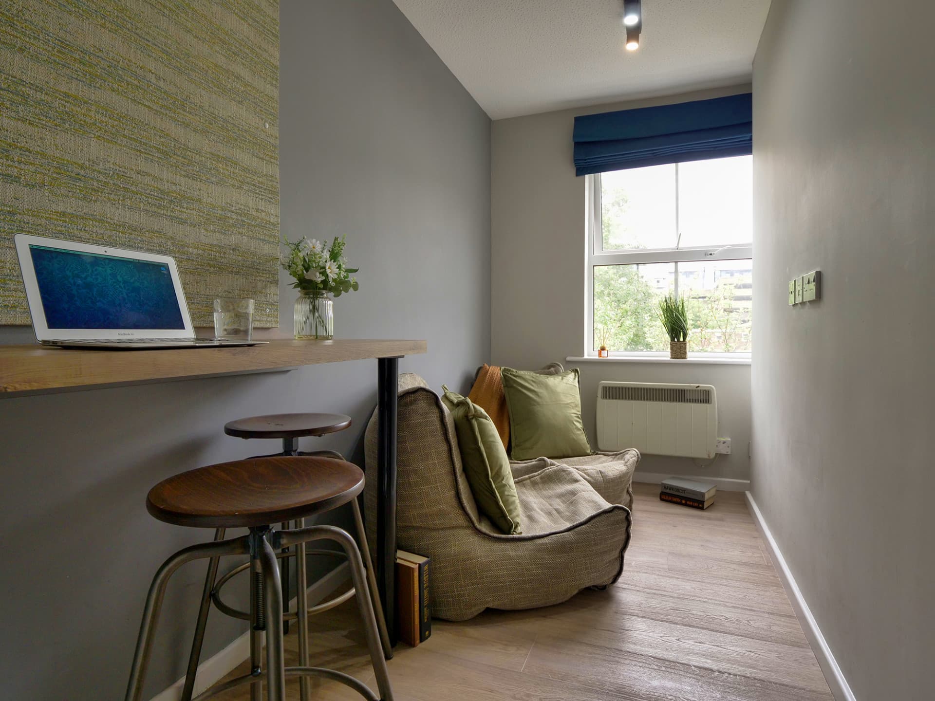 Classic 4 Bed Flat - 5