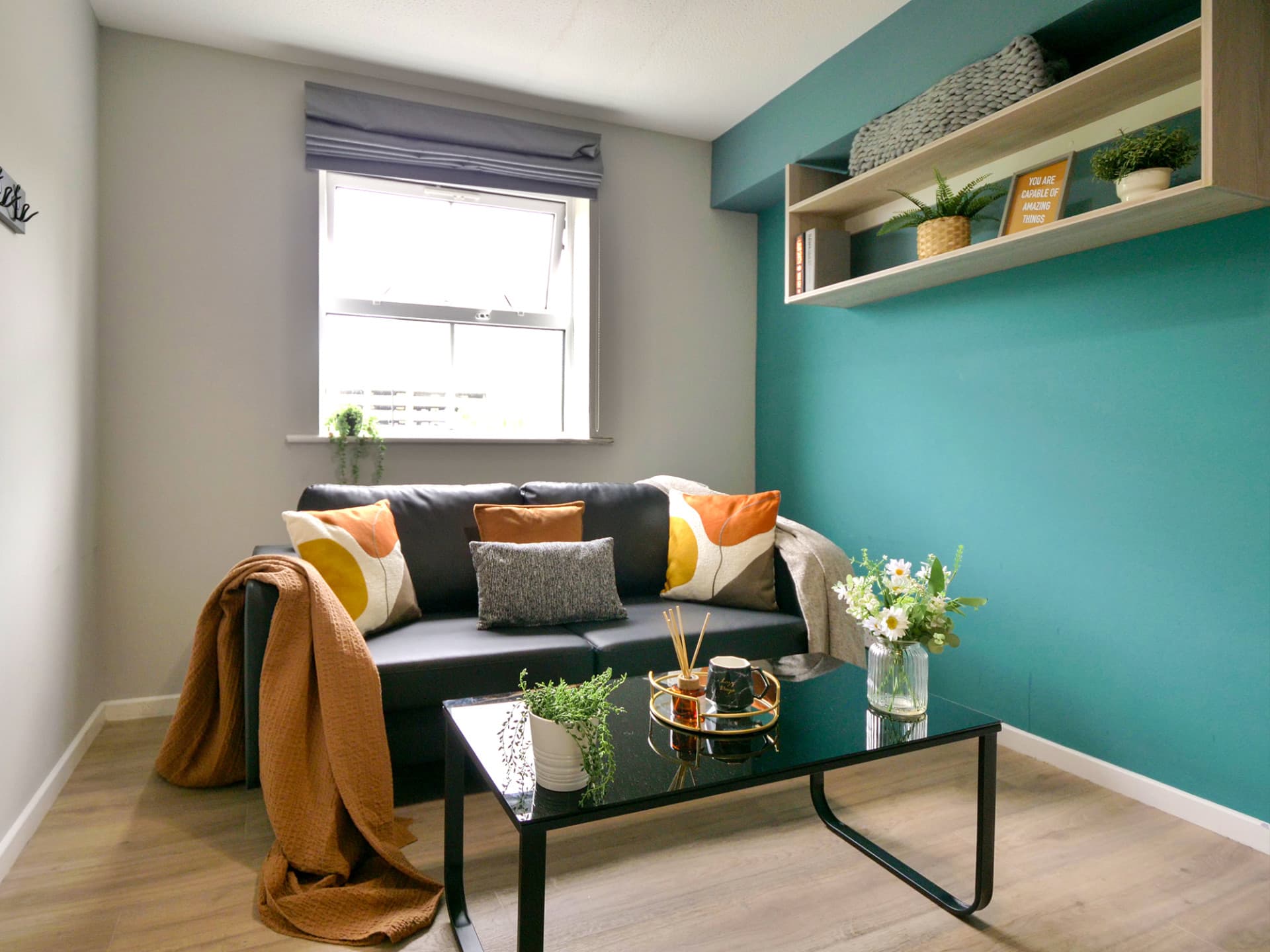 Classic 2 Bed Flat - 3