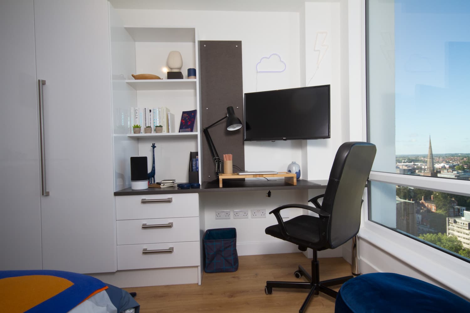 Penthouse Deluxe Studio - 2