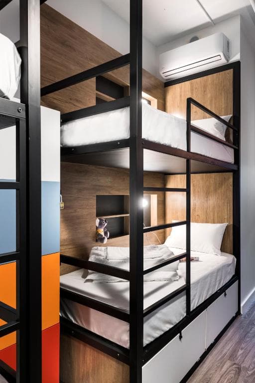 1 Person In 4-Bed Dormitory - Mixed - 1