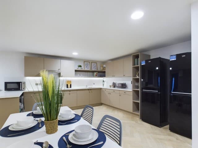 Classic Ensuite - 6