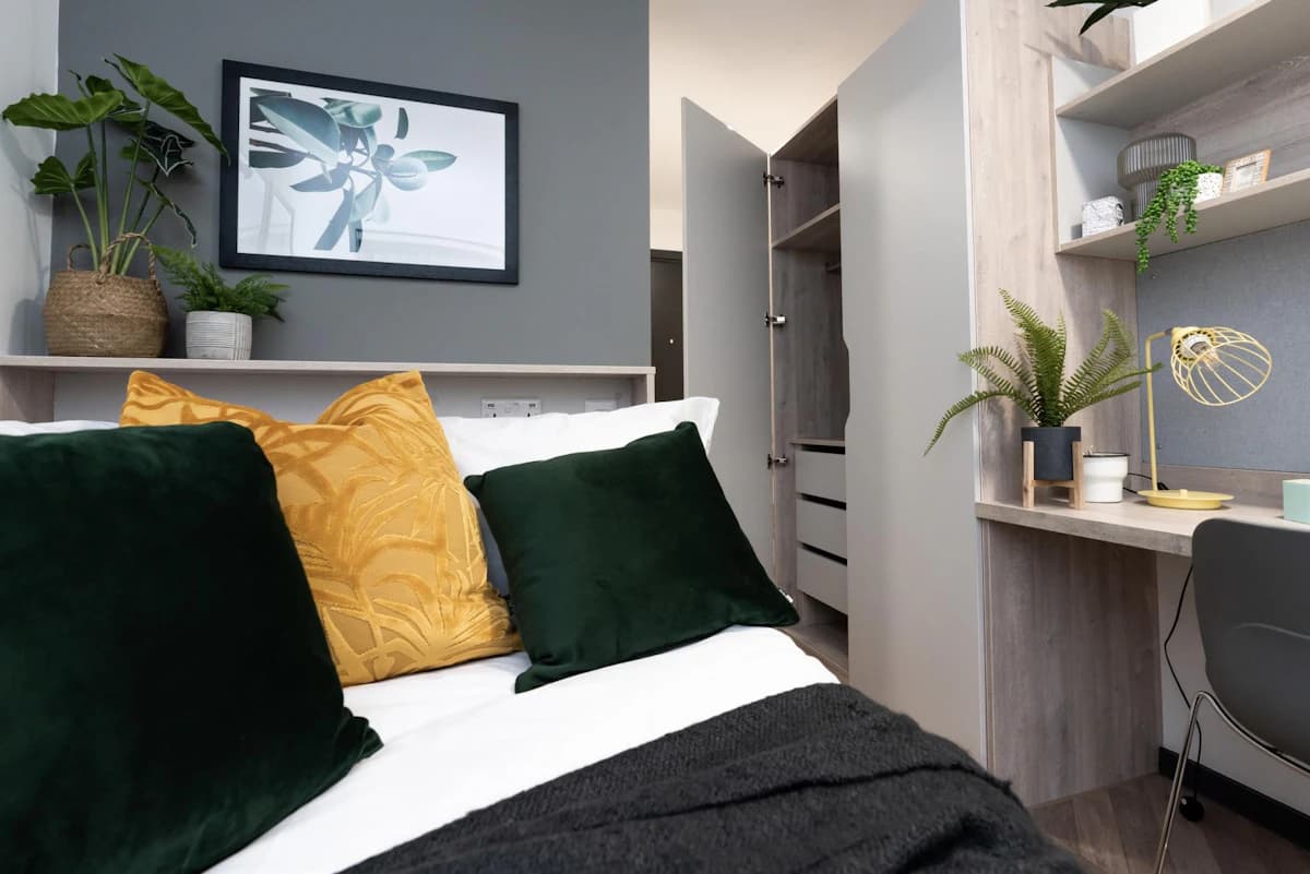 Silver Plus En-Suite - 1