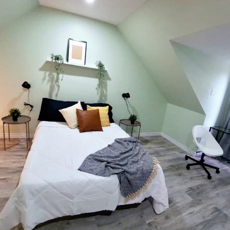 Goldfinch Room - 1
