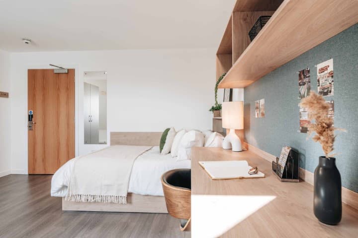 Platinum En-Suite - 1