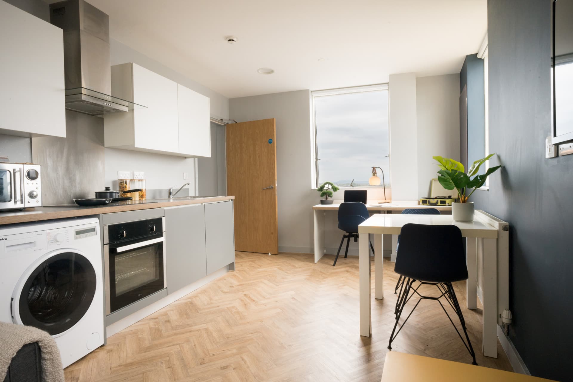 Deluxe Penthouse - 3