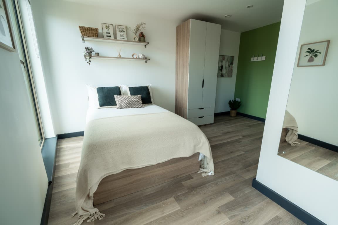 Platinum En Suite - 12