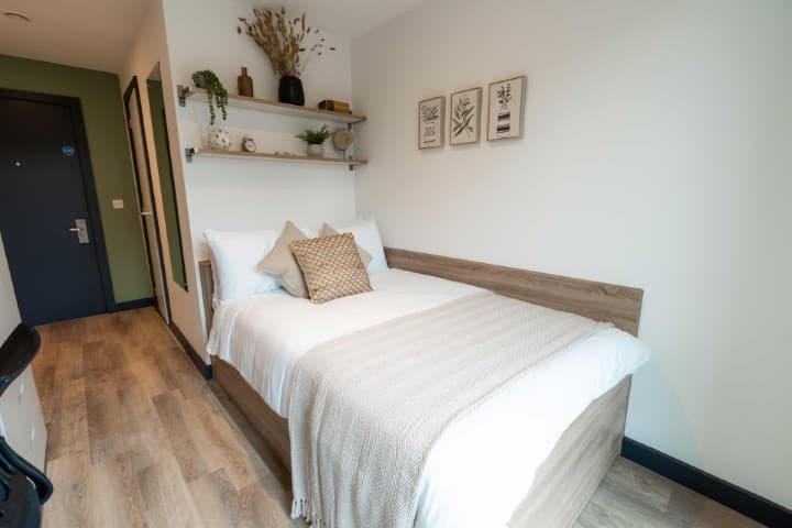 Bronze Plus En Suite - 2