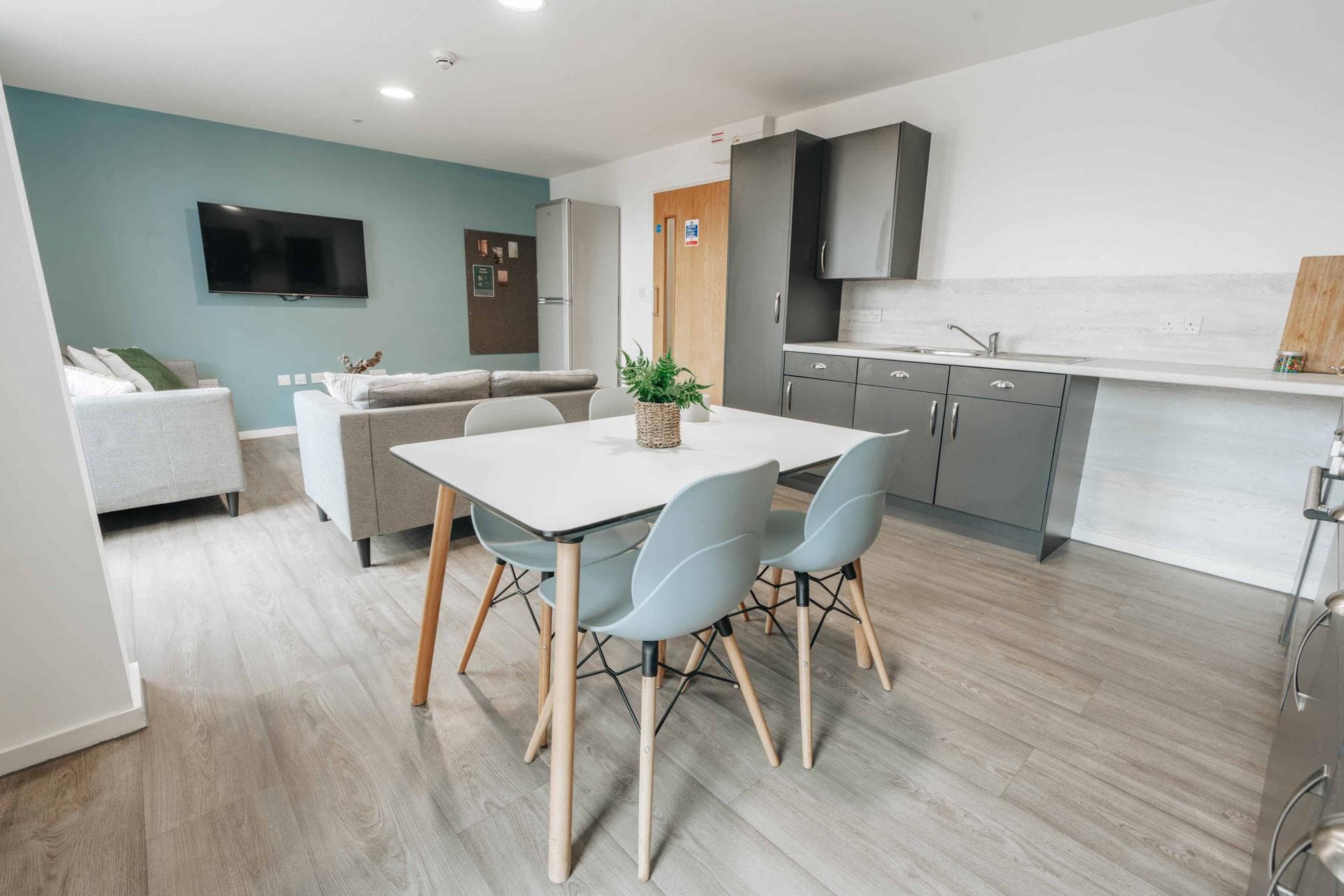 Silver En-Suite (Lower Floors) - 6