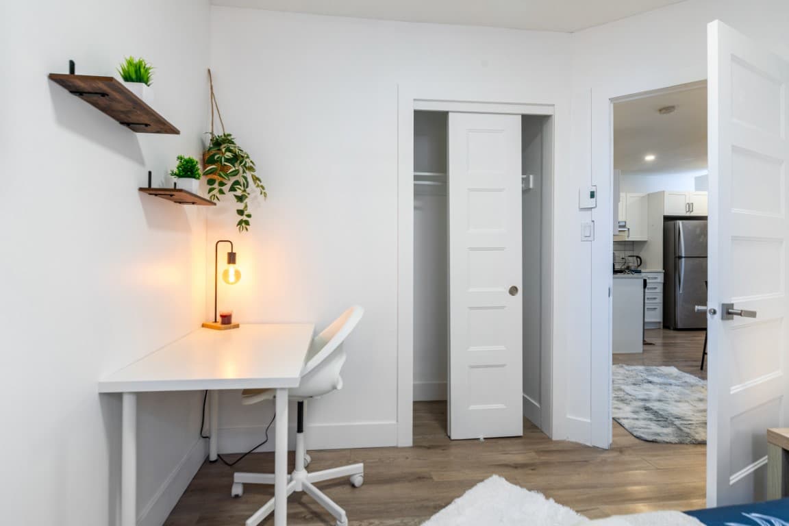 Big Deluxe Room - Décarie - 18