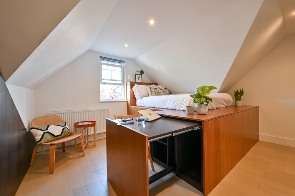 Standard En-Suite - 10