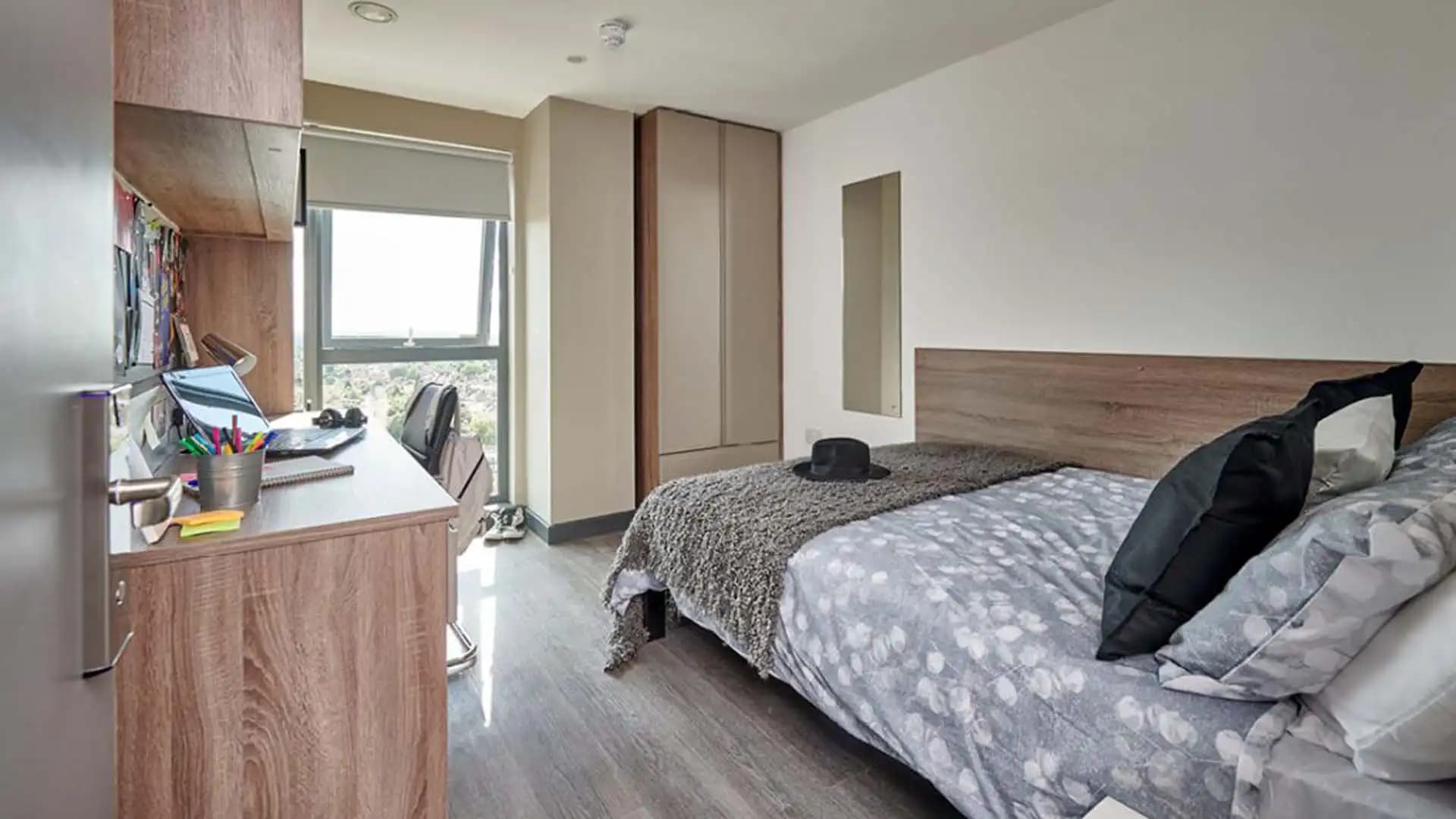 Superior En Suite Plus - 7