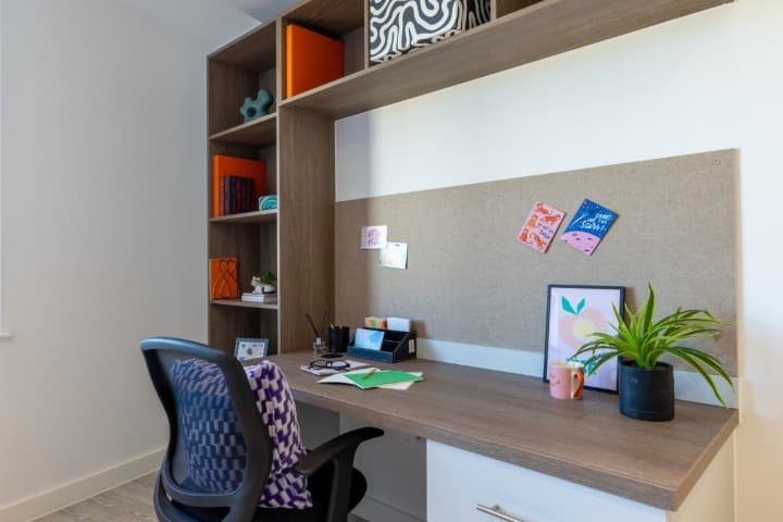 Silver En Suite - 7