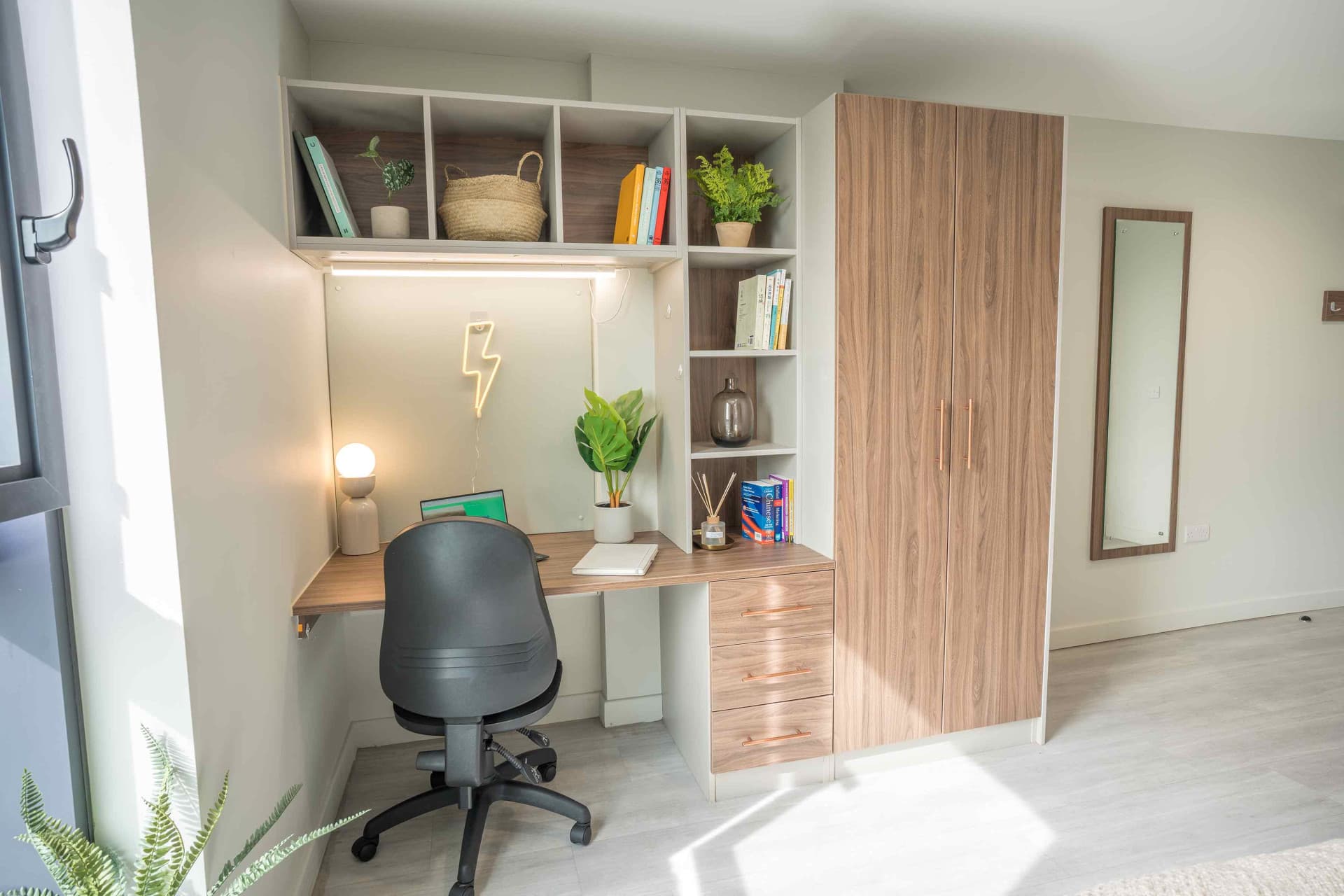 En Suite Cluster Premium 3 Bed - 2