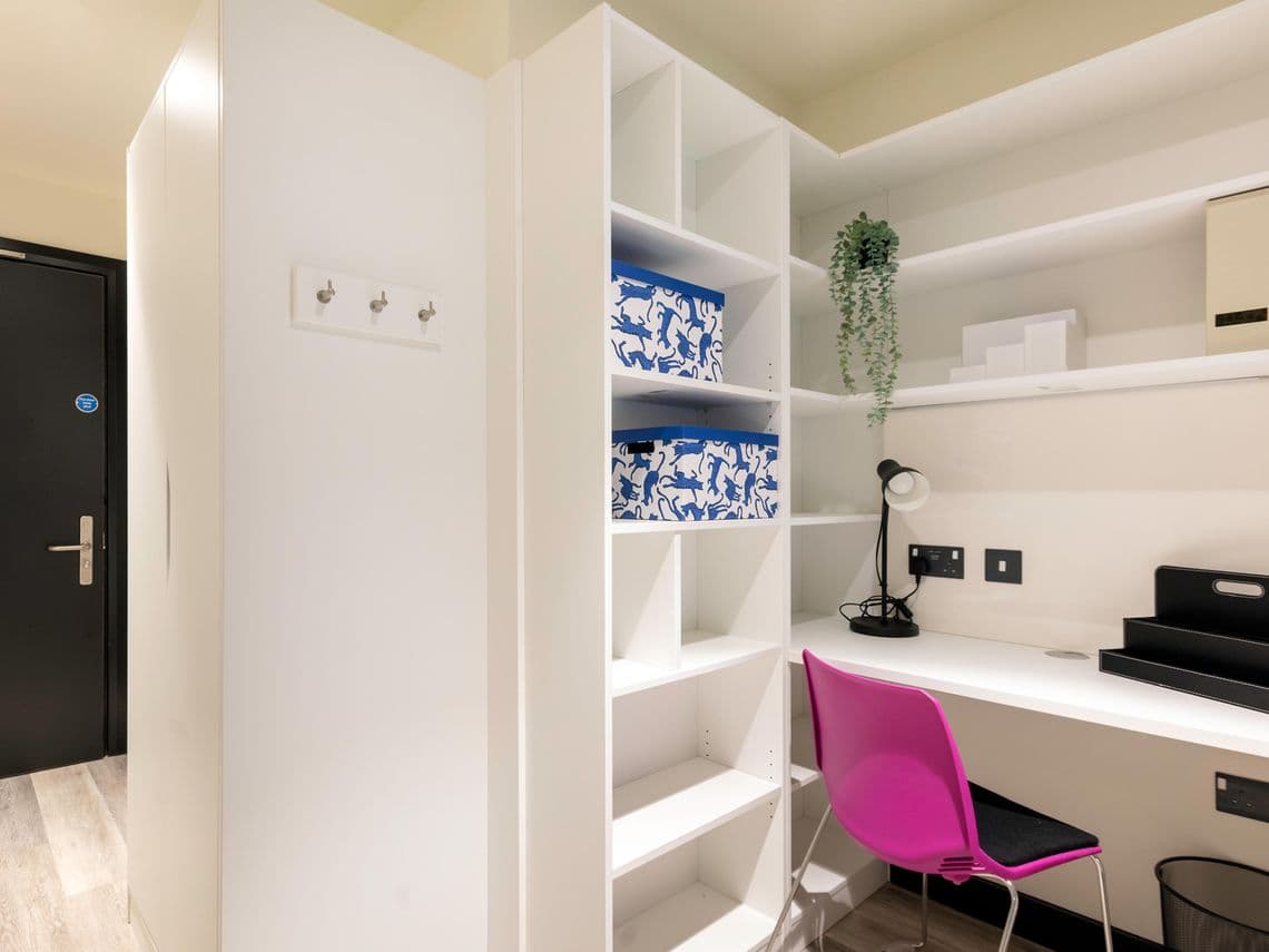 Premium Ensuite - 5
