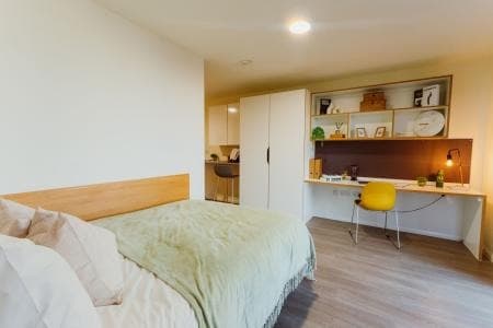 Bronze Studio - 1