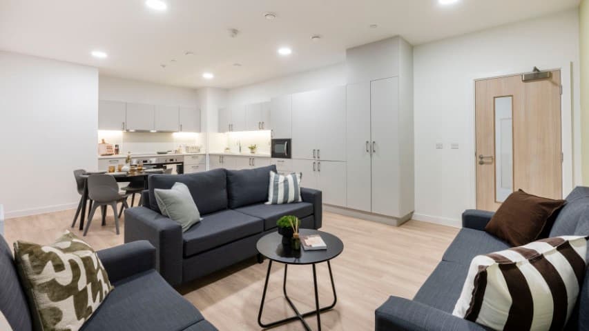 Classic En-Suite - 7